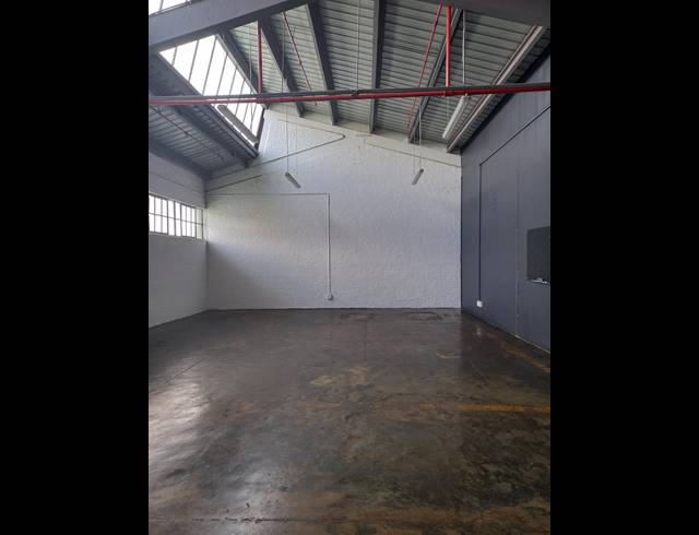 100M² OFFICE RENTED IN MAITLAND